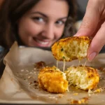 « J’en fais à chaque apéro d’hiver » : mes croquettes de chou-fleur au four, légères et prêtes en 30 min